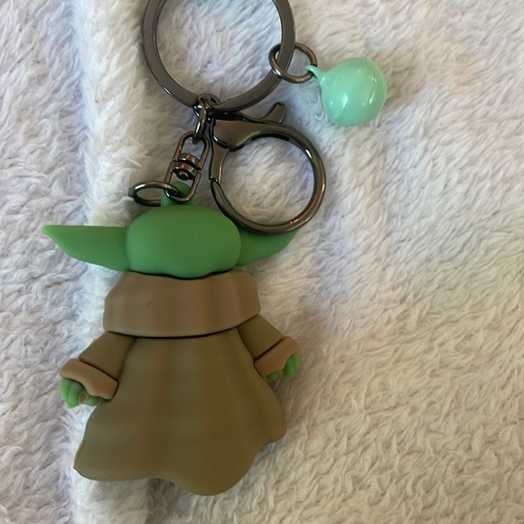 NWT baby Yoda keychain - Picture 6 of 8